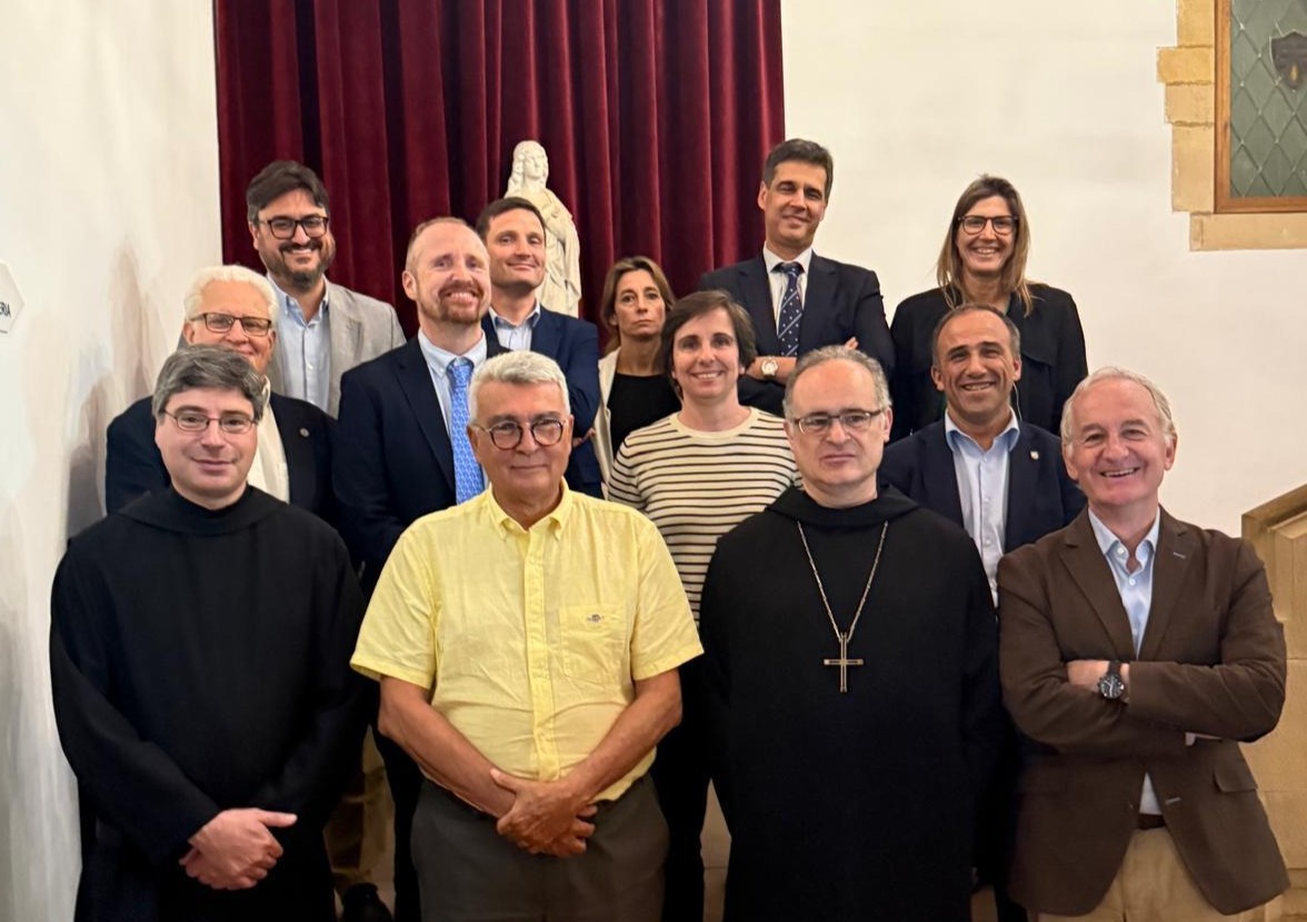 El Consell de Govern celebra la seva darrera reunió del curs a Montserrat